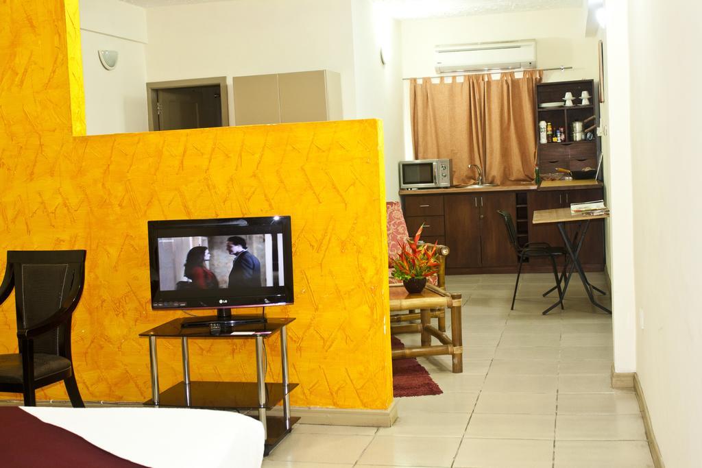 Paloma Hotel North Industrial Area Accra Phòng bức ảnh